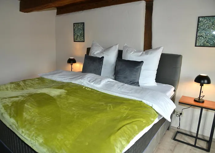 Апартаменты Mit 2 Schlafzimmern In Nahe Mulderadweg