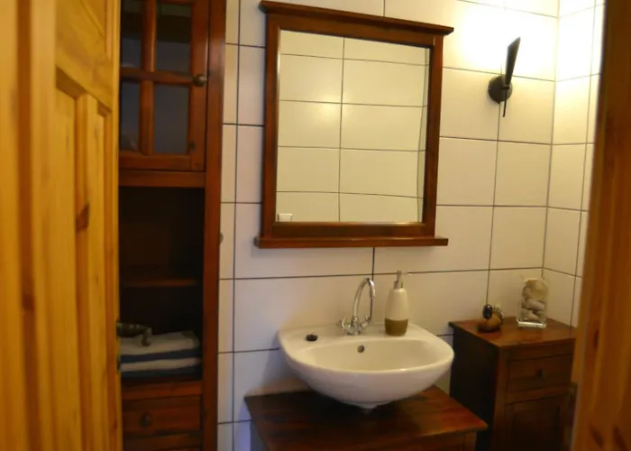 Mit 2 Schlafzimmern In Nahe Mulderadweg Апартаменты *