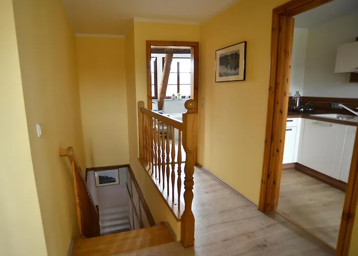 Апартаменты Mit 2 Schlafzimmern In Nahe Mulderadweg Гримма