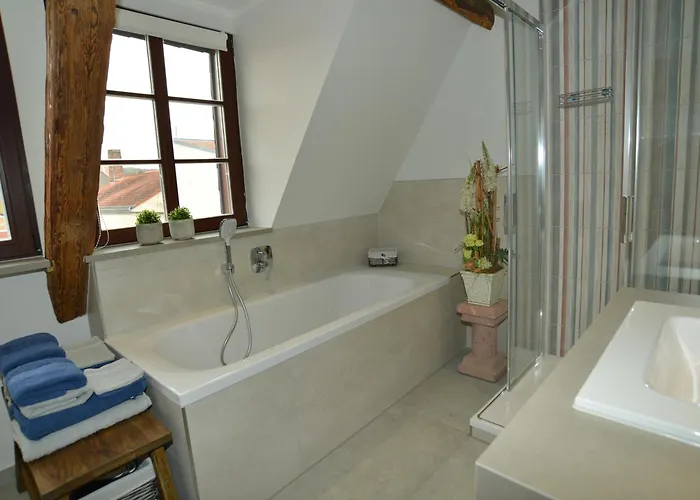 Апартаменты Mit 2 Schlafzimmern In Nahe Mulderadweg *