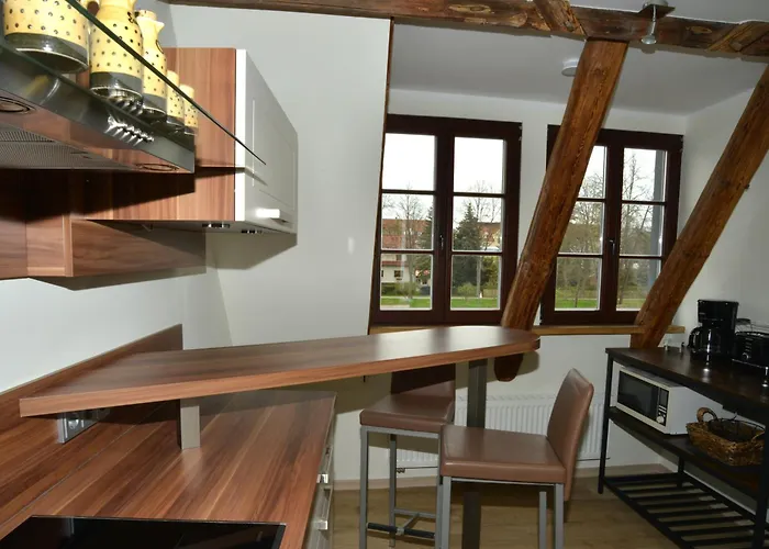 Mit 2 Schlafzimmern In Nahe Mulderadweg Гримма