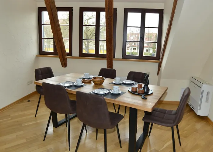 Mit 2 Schlafzimmern In Nahe Mulderadweg * Гримма