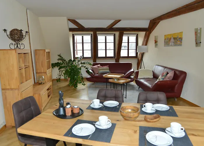 Апартаменты Mit 2 Schlafzimmern In Nahe Mulderadweg Гримма